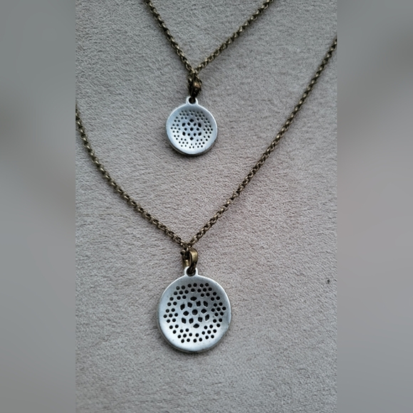 Two toned double stranded necklace - Picture 3 of 7